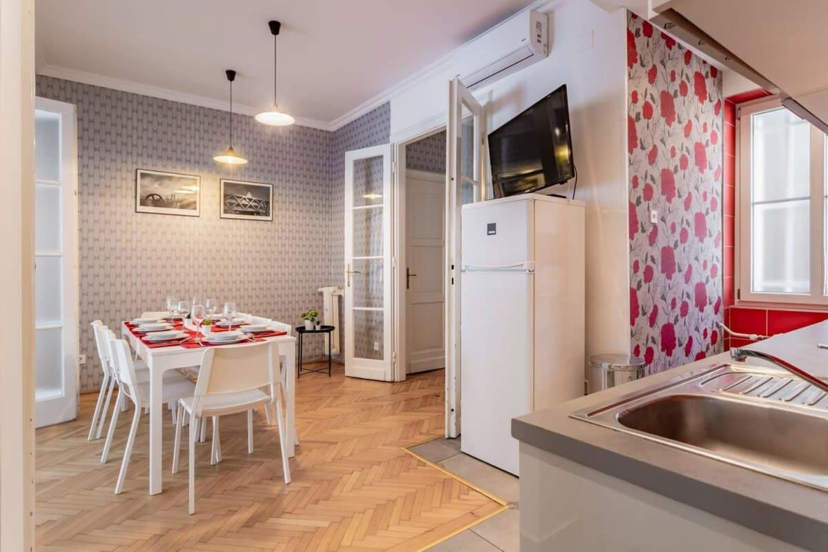 Home Away From Home In The Center Budapeszt Zewnętrze zdjęcie